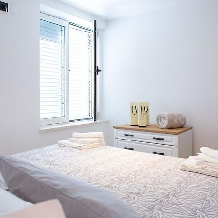 Three Bedroom Apartment With Old Town View - Orlanda'S Apartment Dubrovnik Exterior foto