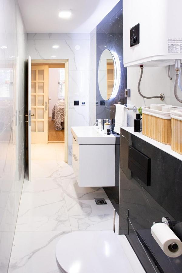 Three Bedroom Apartment With Old Town View - Orlanda'S Apartment Dubrovnik Exterior foto
