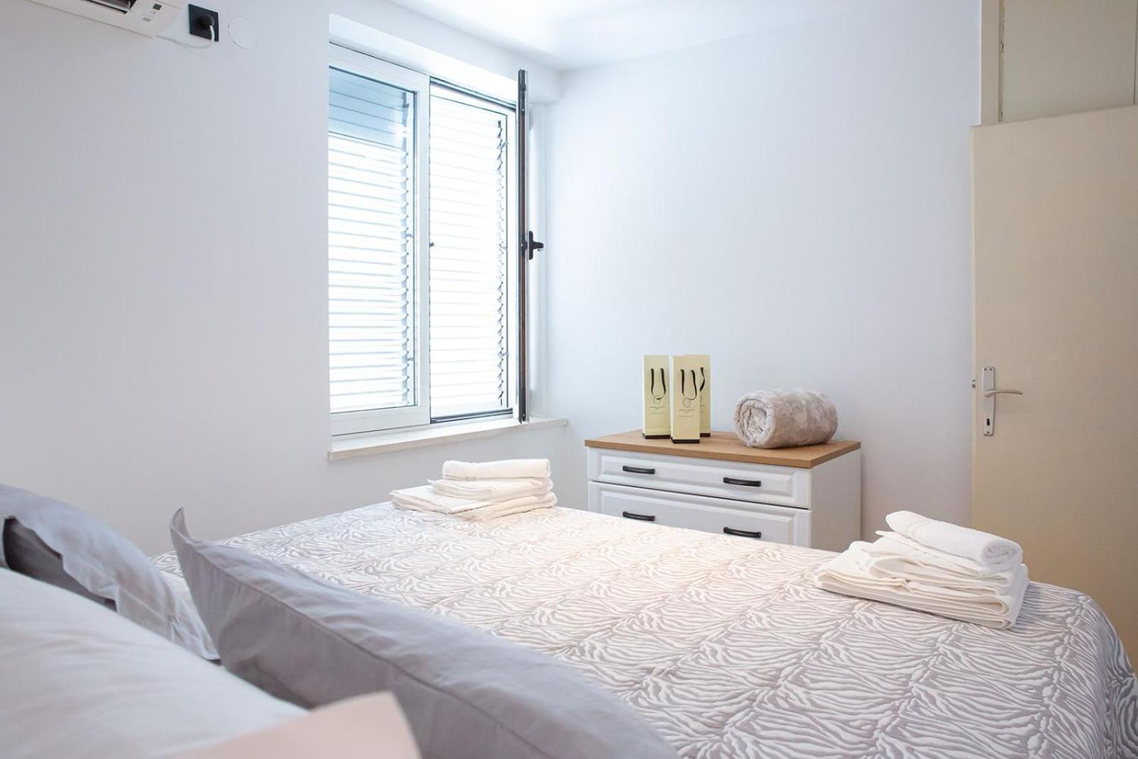 Three Bedroom Apartment With Old Town View - Orlanda'S Apartment Dubrovnik Exterior foto
